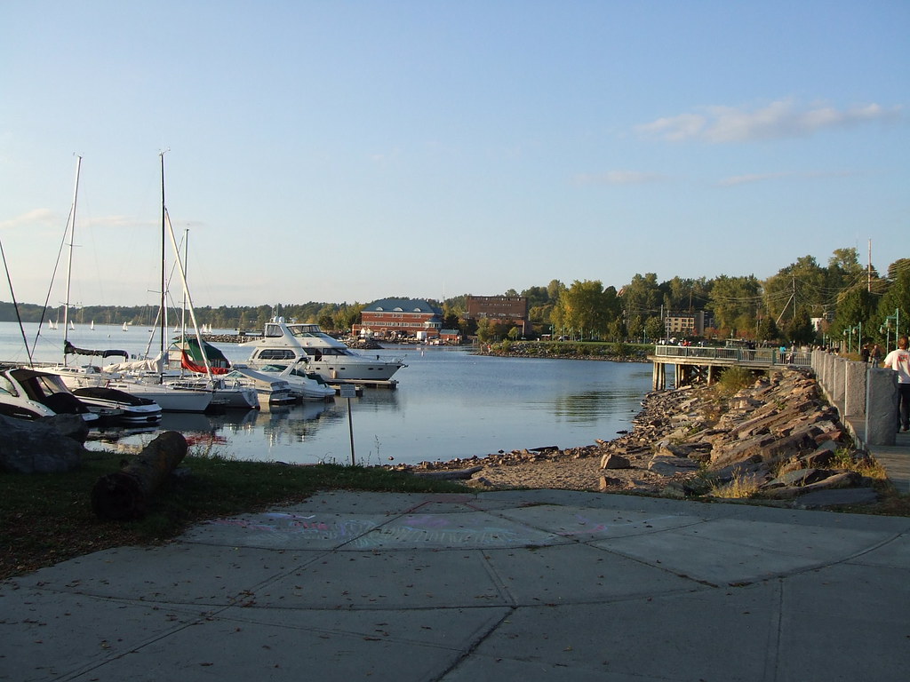 VT 9 Oct07 Lake Champlain boat docks in Burlington VT. Dale Vinson