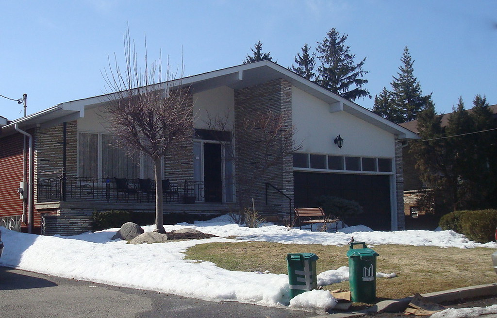 Lawrence Manor 4 JesseLyn Flickr