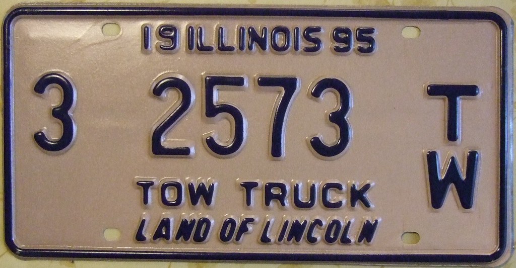 ILLINOIS 1995 TOW TRUCK LICENSE PLATE, DARK BLUE ON PIN… Flickr