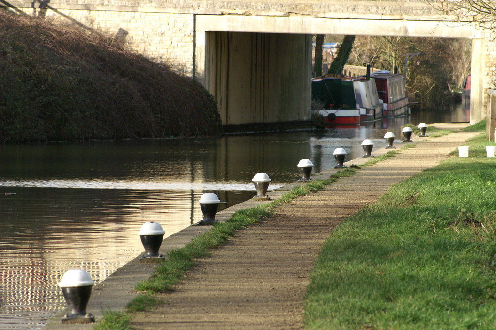 Grand Union Canal Great Linford, Milton Keynes See where t… Flickr