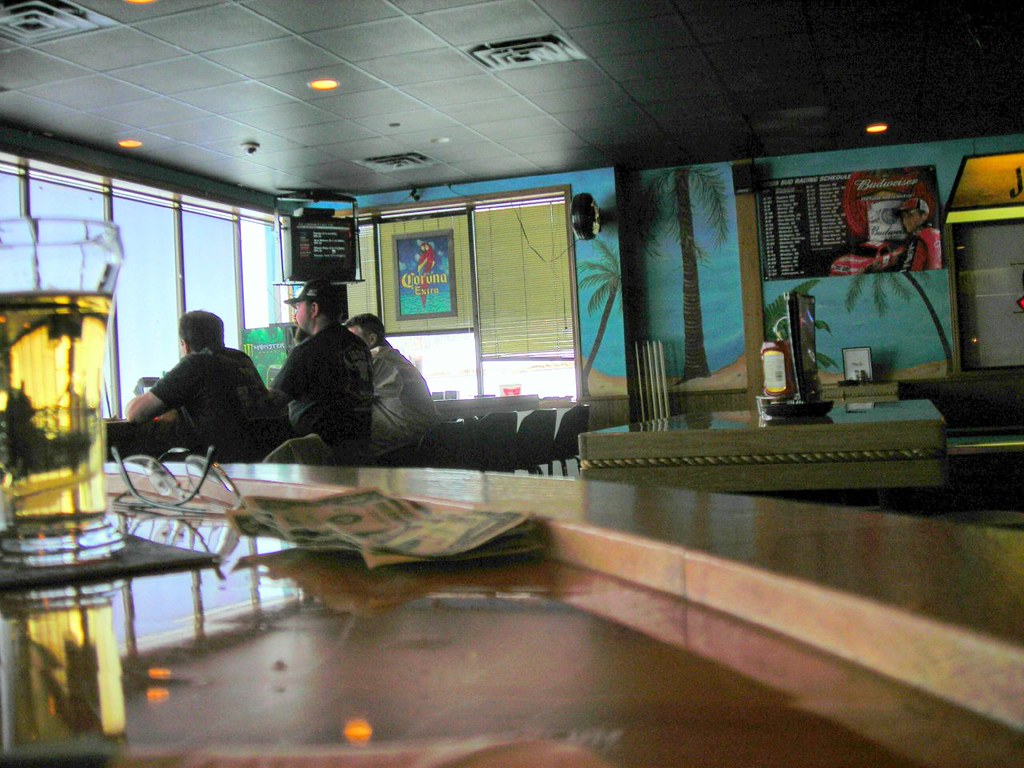 WAVERLY BEACH BAR,MENASHA WI Windows look out onto lake wi… Flickr