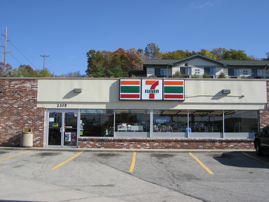 IMG_1990 7Eleven 2305 Brown Ave. Manchester, NH (603) 669… Flickr