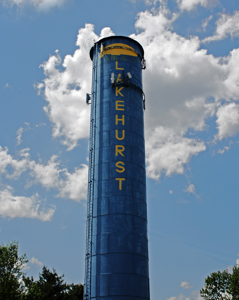 Lakehurst Water Tower Lakehurst NJ is the scene of the Hin… Flickr