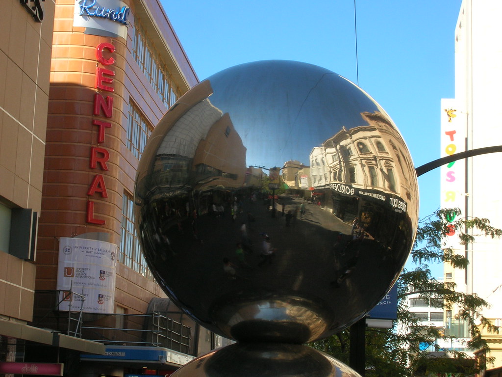 Two Balls Rundle Street Mall, Adelaide Sculpture by Bert… Flickr