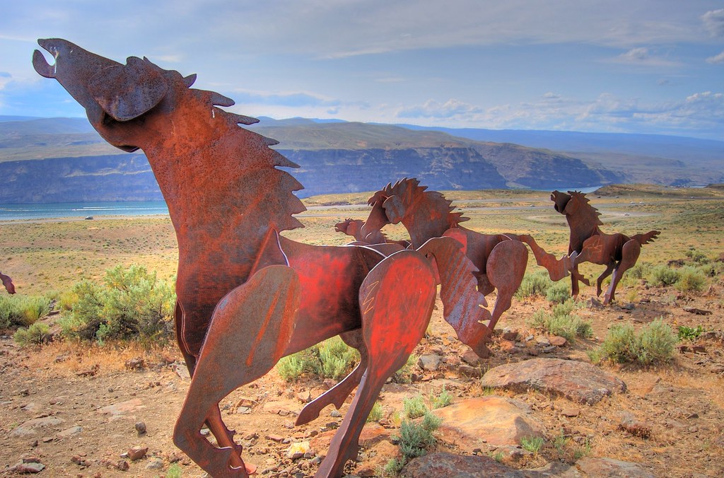 Wild Horse Monument The Wild Horse Monument in Central Was… Flickr