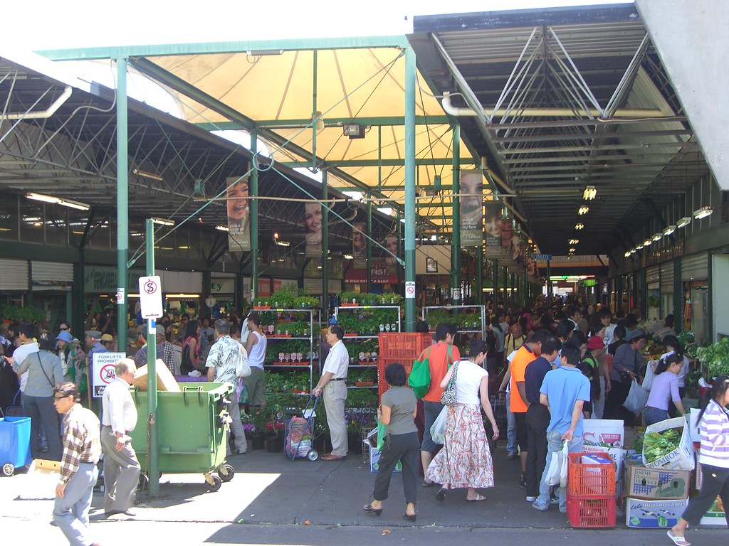 Bargain Hunters Preston Market Bargain Hunters just befo… Flickr