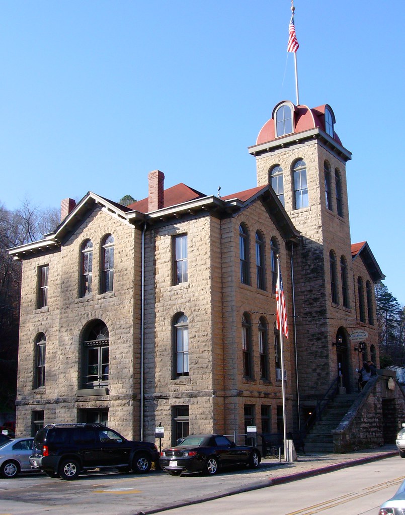 Carroll County Courthouse (Eureka Springs, Arkansas) Flickr