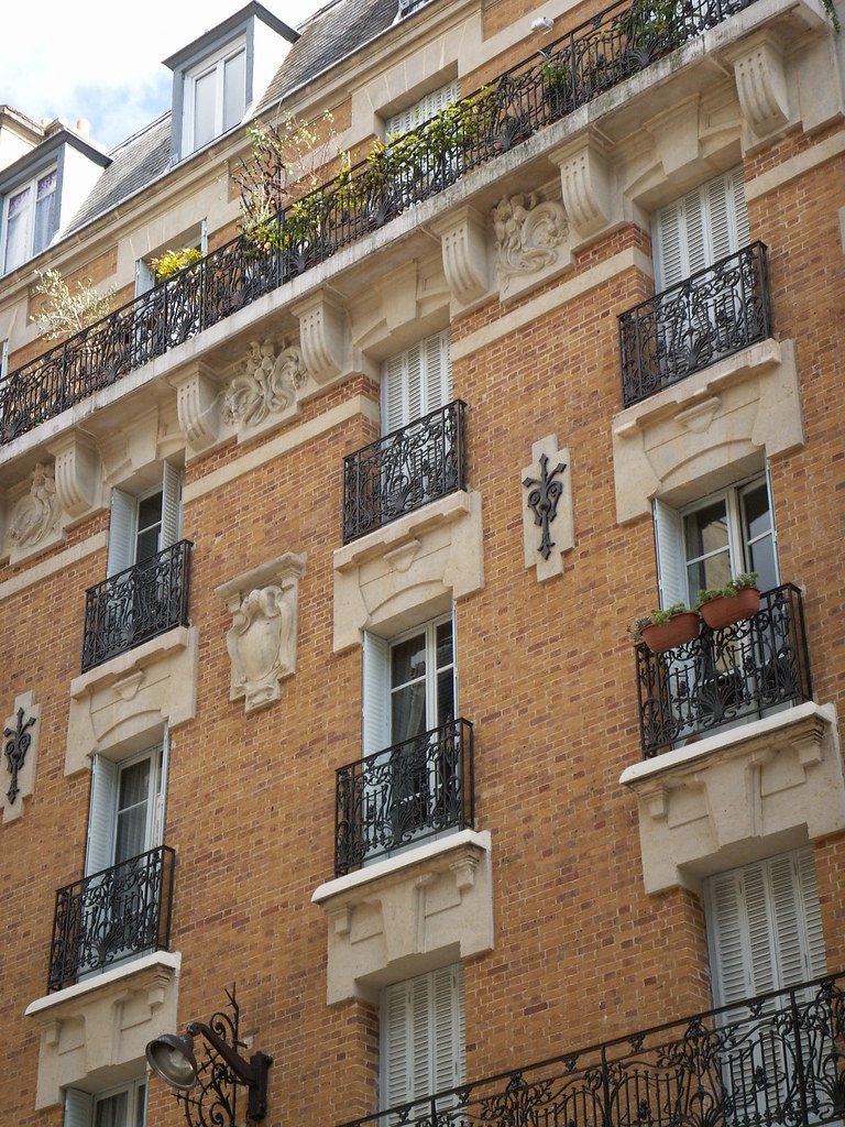 Rue La Fontaine, Paris, France Rue La Fontaine, Paris, Fra… Flickr