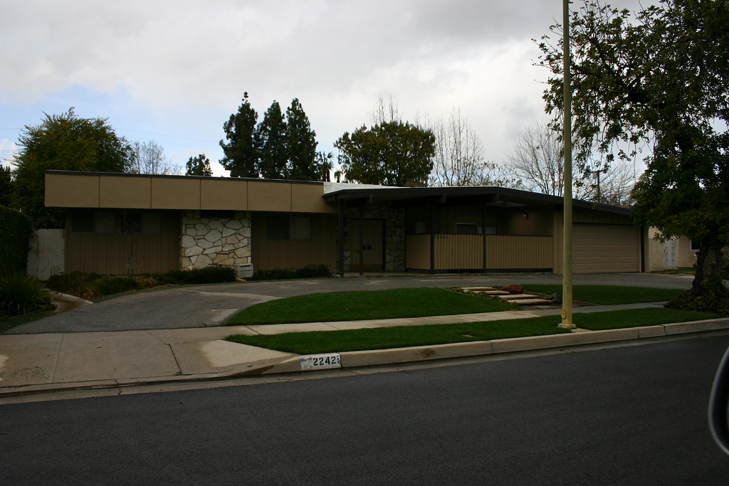 Woodland West, Woodland Hills, CA, 1961. steve_treinen Flickr