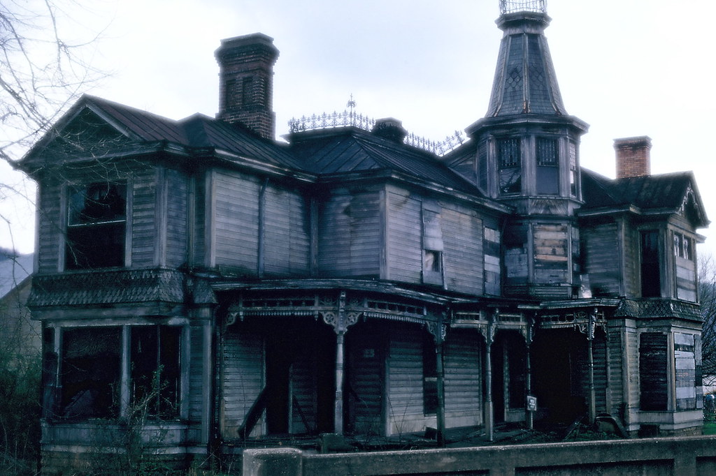 Abandoned house in SE Ohio, 1973 (actually, in Rarden, OH)… Flickr
