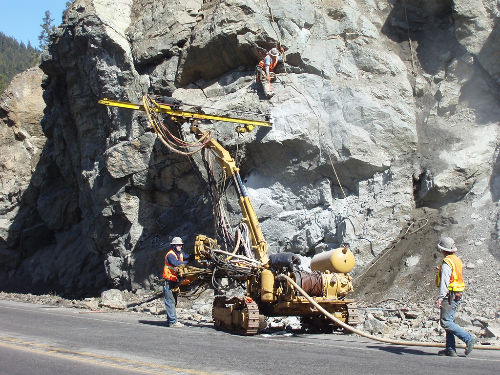 US 2 Rock Removal Scaling rocks in Washington's Tumwater C