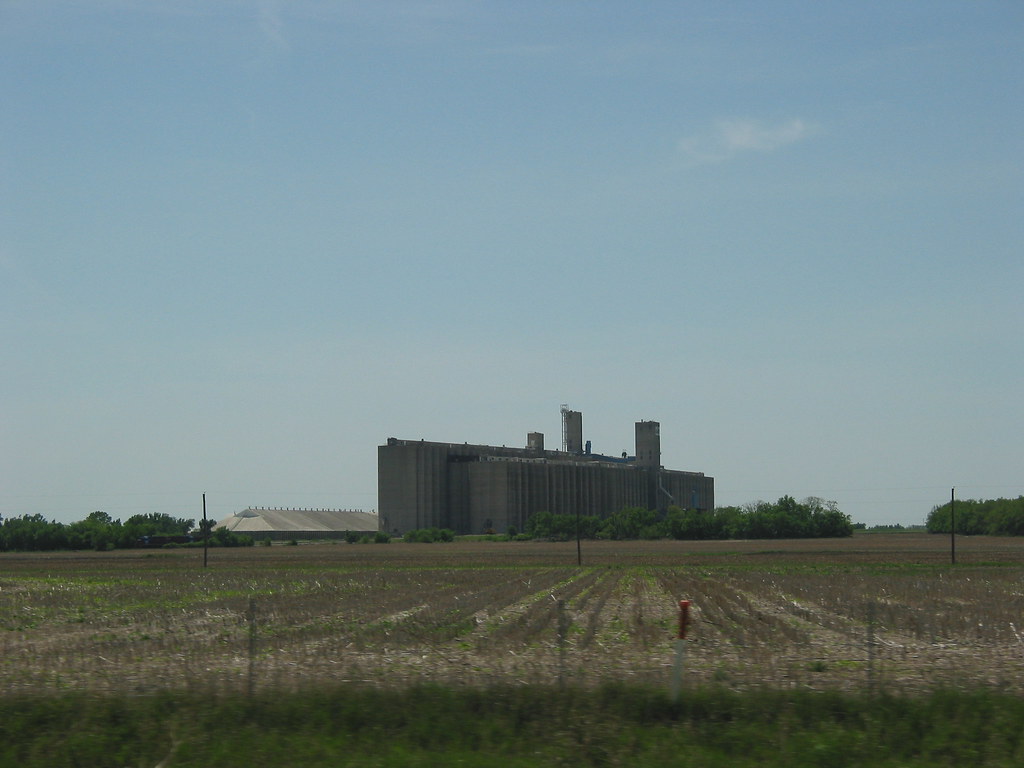 Grain Elevator, Salina, KS large grain elevator, Salina KS… Flickr