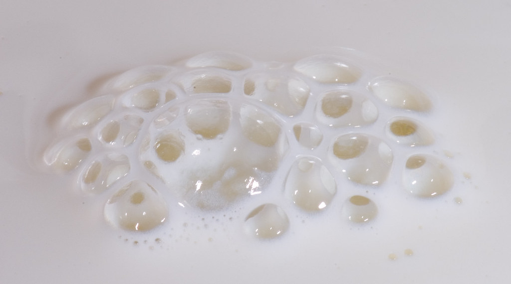 Network A group of bubbles in milk. I love the network of … Flickr