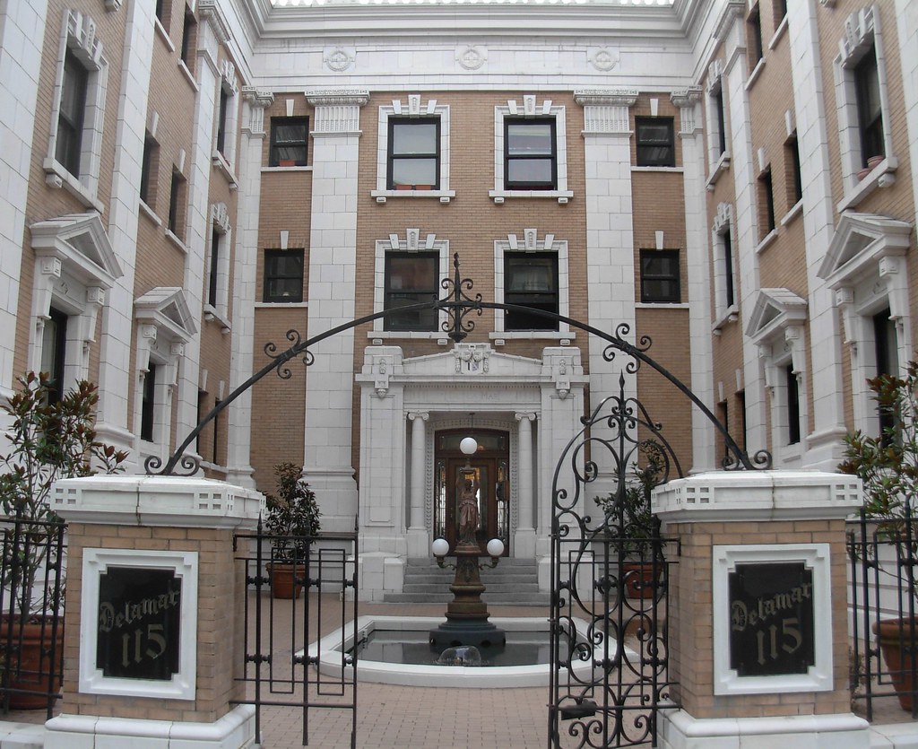 Delamar Apartments Queen Anne, Seattle DSCN7146 brewbooks Flickr