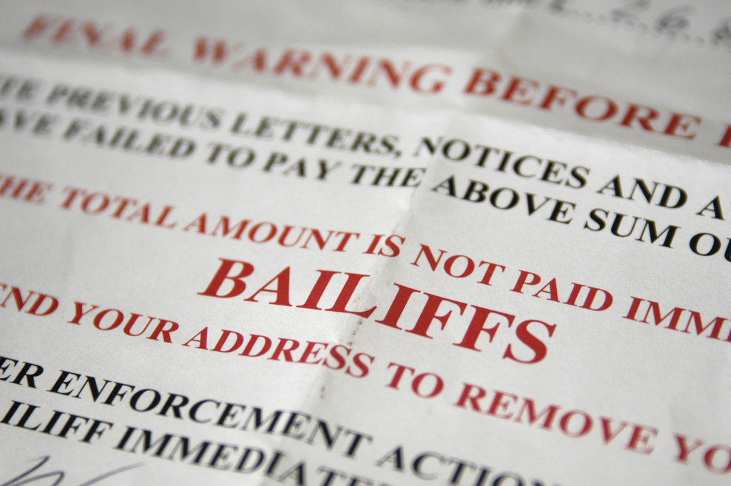 HLP050936.jpg Bailiffs warning letter to remove household… Flickr