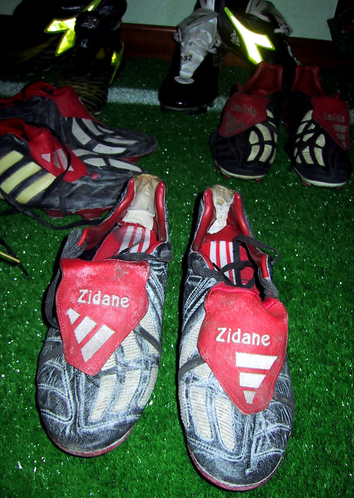 ZINEDDINE ZIDANE'S SOCCER SHOES Oishi Kuranosuke Flickr