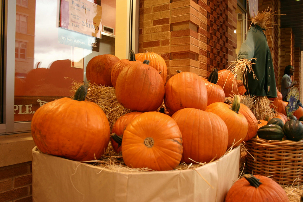 10.Street.WDC.24oct05 2005 Halloween . Logan Circle . P St… Flickr