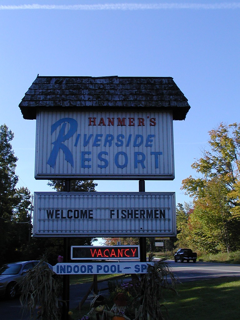 Benzonia Hanmers Sign PA010118 Don...The UpNorth Memories Guy