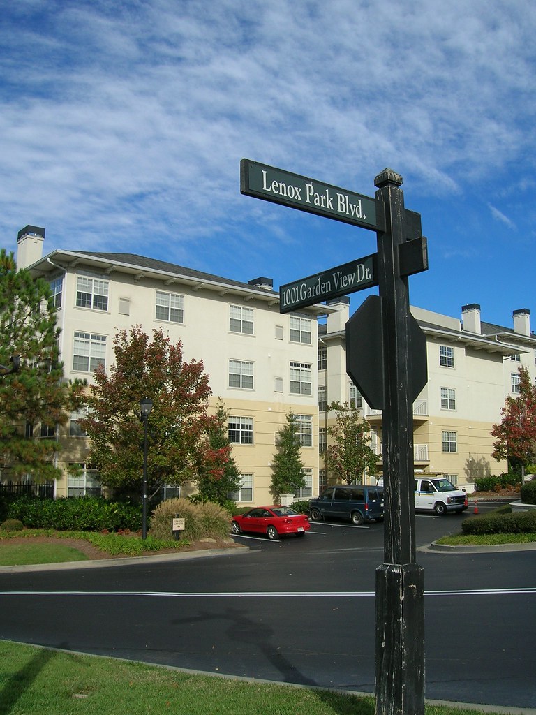 1001 garden View Drive My hood. En masse rige unge bizniz… Flickr