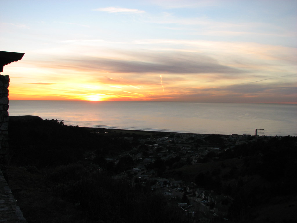 Sunset in Pacifica View from Vista Point. Bob n Renee Flickr