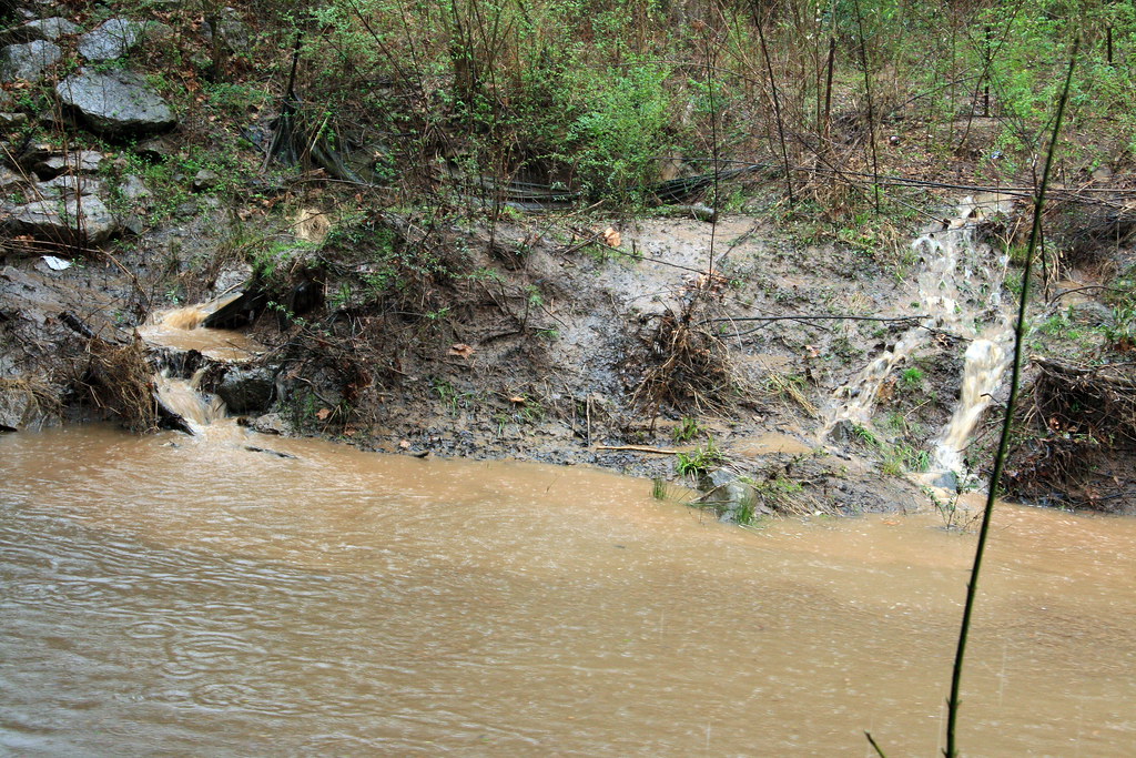 noses creek in flood, at powder springs road, cobb county,… Flickr