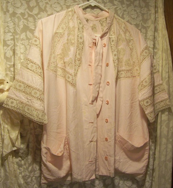 Pretty Pink Heirloom Vintage Bed Jacket With Lace Insertions1950s a