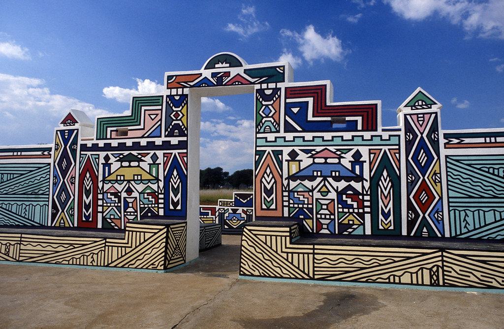Ndebele house painting, South Africa, 2000南非恩德貝勒人彩繪居屋11 Flickr
