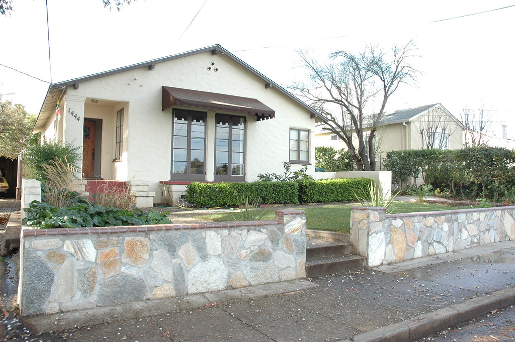 1444 Shafter street, one of the last houses built of redwood in 1929