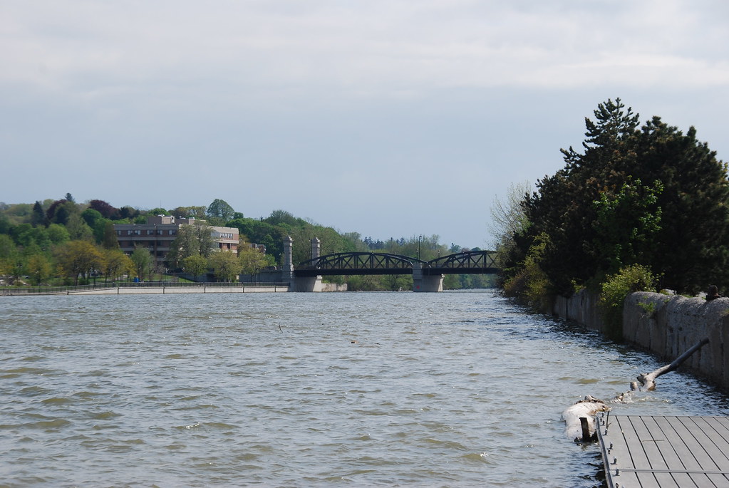 Corn Hill Landing District Rochester This shot was taken… Flickr
