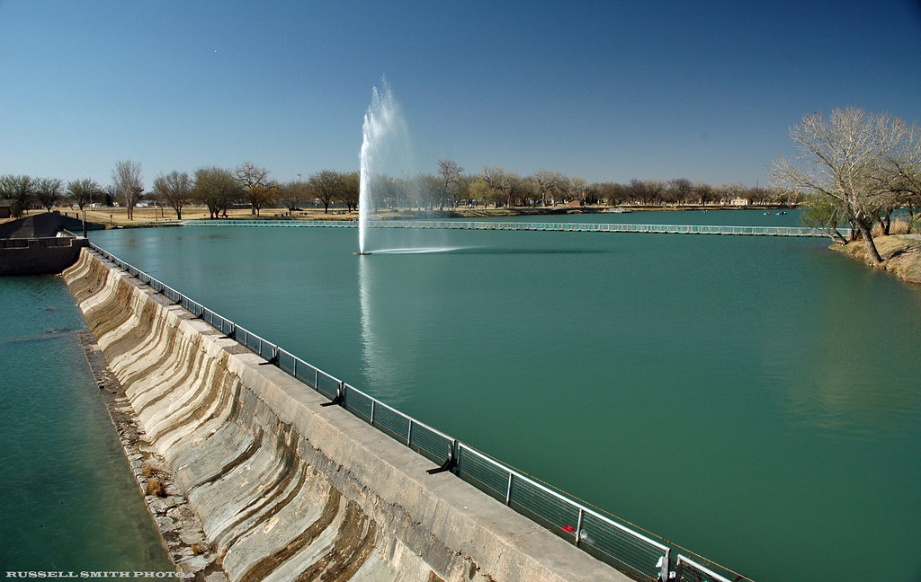 Carlsbad NM_5131 The Carlsbad Lake is fed by "a thousand s… Flickr