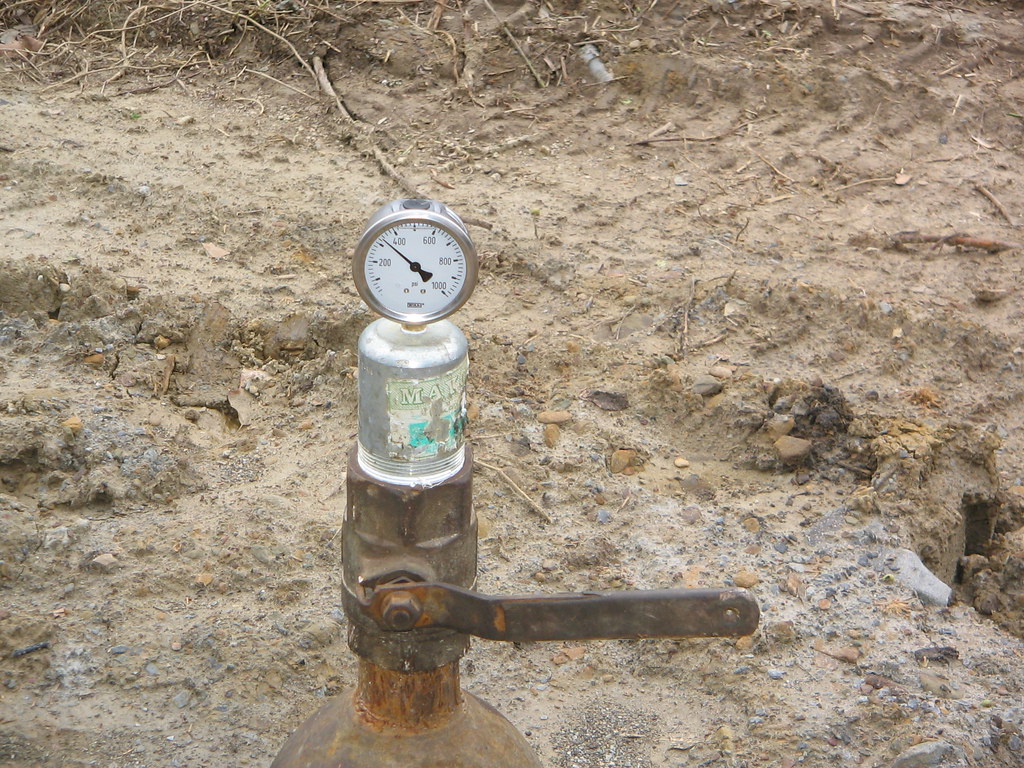 Pressure Gauge on Jacobs Energy Natural Gas Well Pressure … Flickr