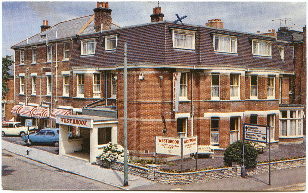 Westbrook Holiday Flats (incorporating HusThwaite Hall Hotel), 472/4