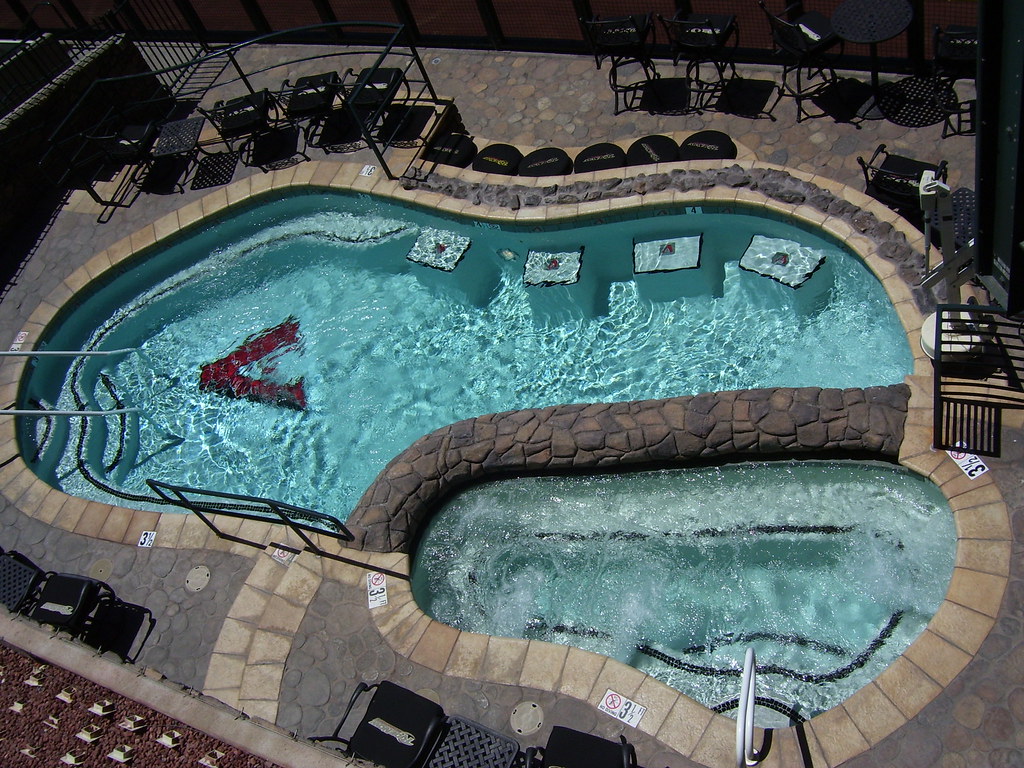 Arizona DBacks Pool & Hot Tub a photo on Flickriver