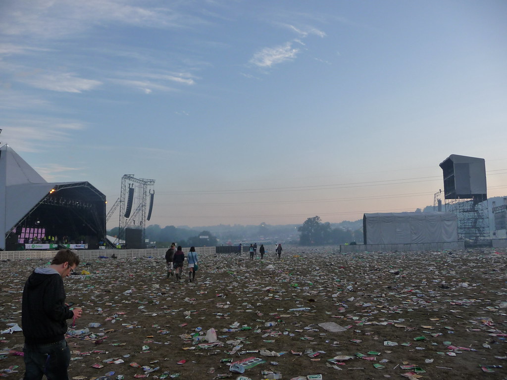 Glastonbury 2009 24 hours at Glastonbury... at around 6am … Flickr
