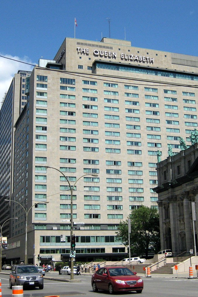 Montréal Downtown Montréal Le Reine Élizabeth Le Reine … Flickr