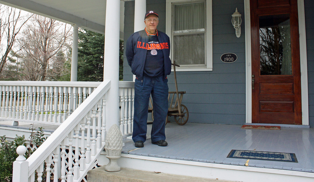 Buffalo IL Mayor William Vetter on the porch of McDaniel… Flickr
