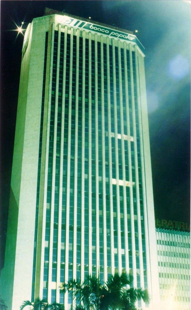 Edificio del Banco Popular en Medellin Parque de Berrio Flickr