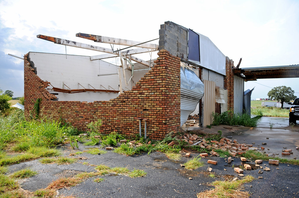 Madisonville Texas Storm Damage This is the "Safe" locatio… Flickr