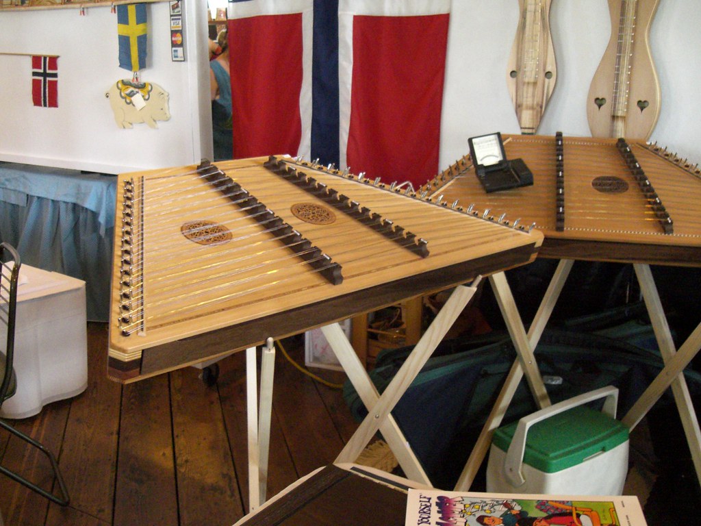 Hammered Dulcimers from June Apple Dulcimers Kit Hope Flickr
