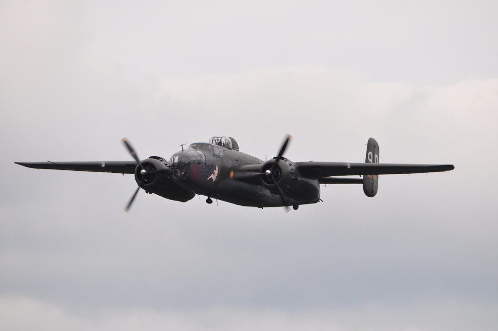 DSC_0560 GREENWOOD LAKE AIRPORT FIRST AIRSHOW WITH WWII AI… Flickr