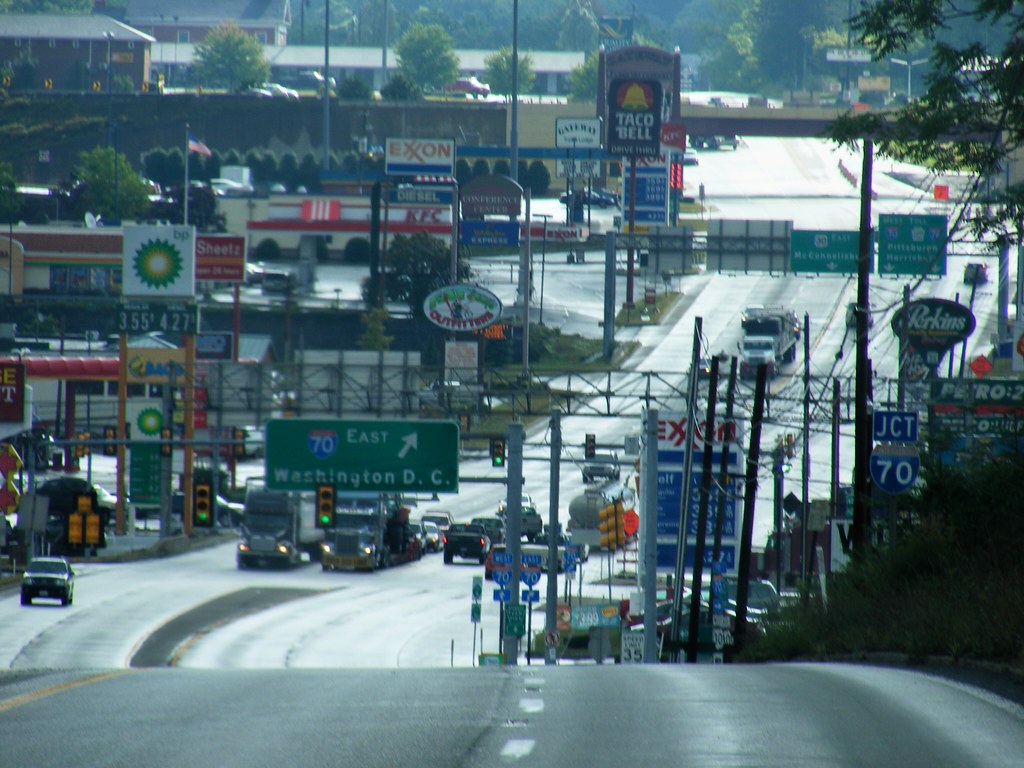 Traffic in Breezewood, PA Traffic in Breezewood, Bedford, … Flickr