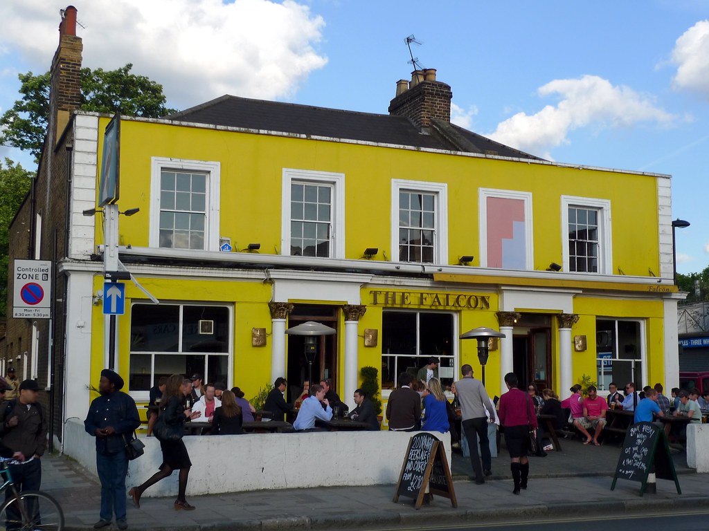 Falcon, Clapham North, SW4 A luminously yellow pub by Clap… Flickr