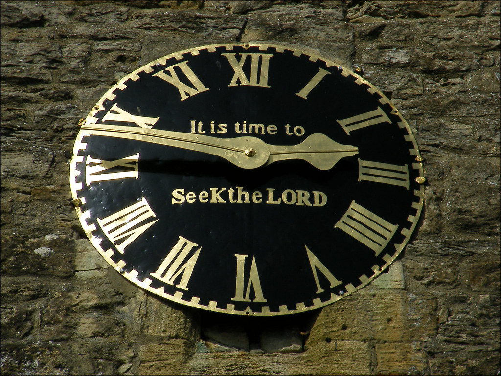 Time to Seek the Lord church clock at Steeple Aston, Oxfor… Flickr