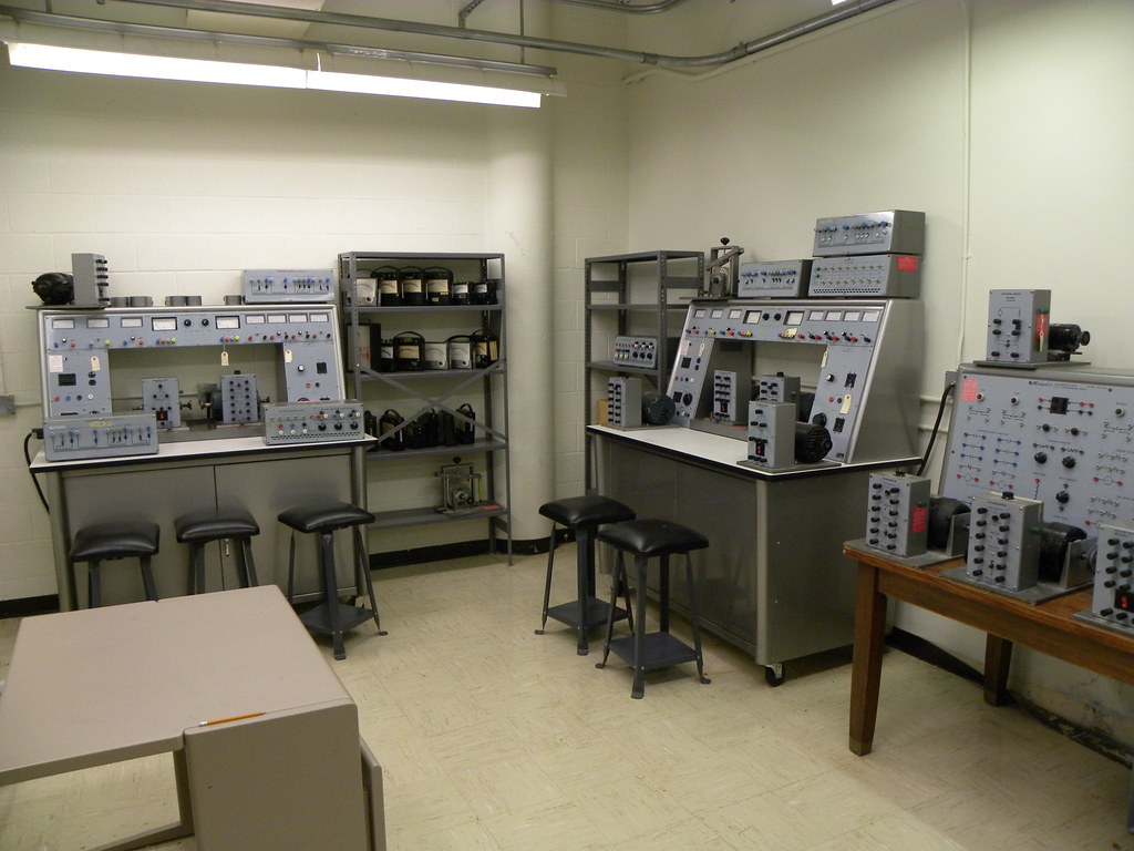 DSCN0020 The Electrical Energy Conversion Laboratory is pr… Flickr