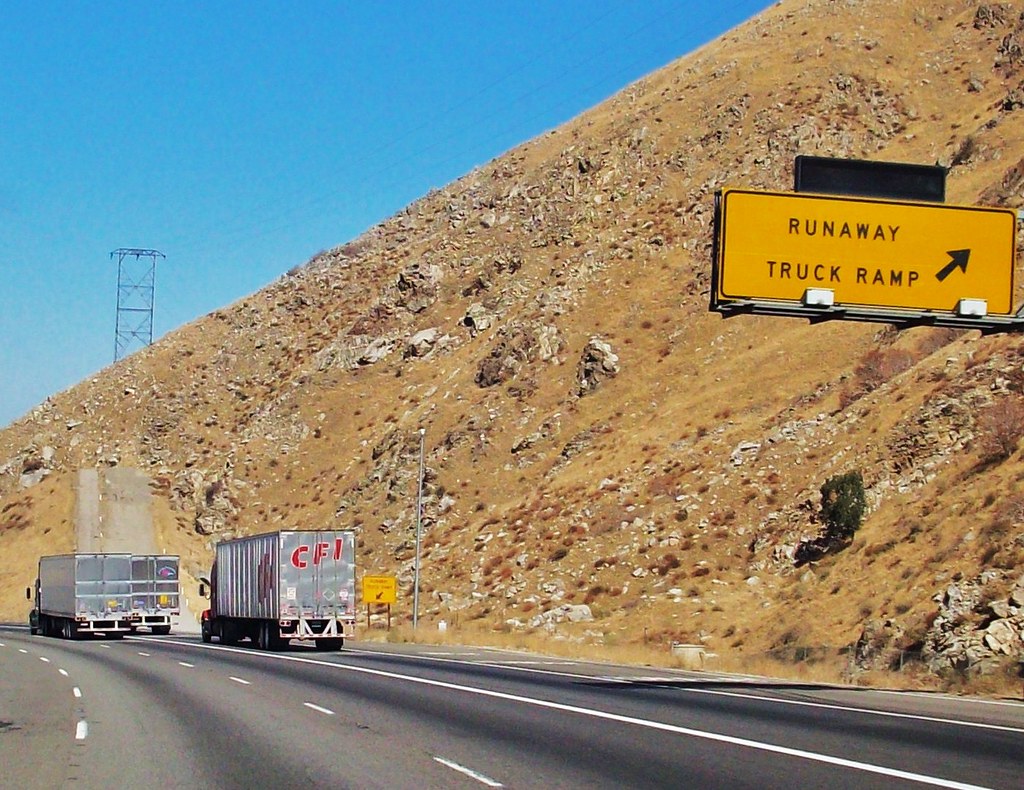Runaway Sign on the Grapevine The long, steep downhill gra… Flickr