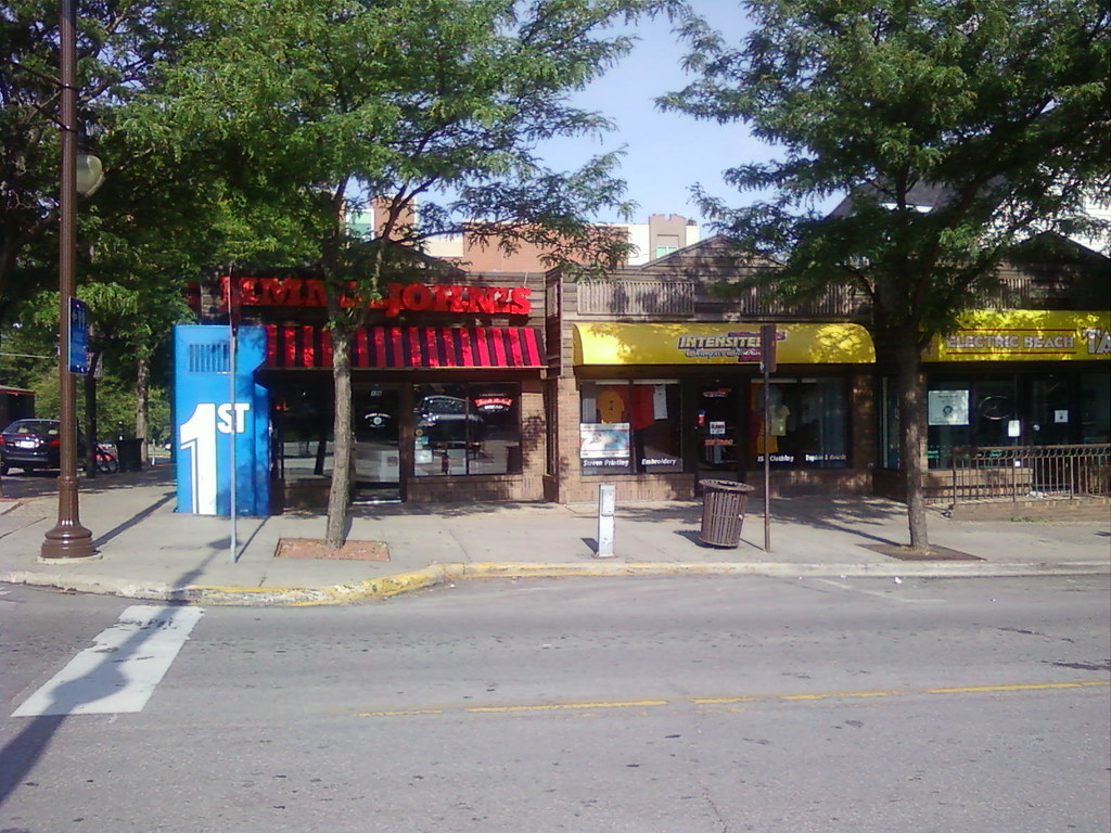 Ames, Iowa Campustown Welch Ave. Jimmy John's & Tann… Flickr
