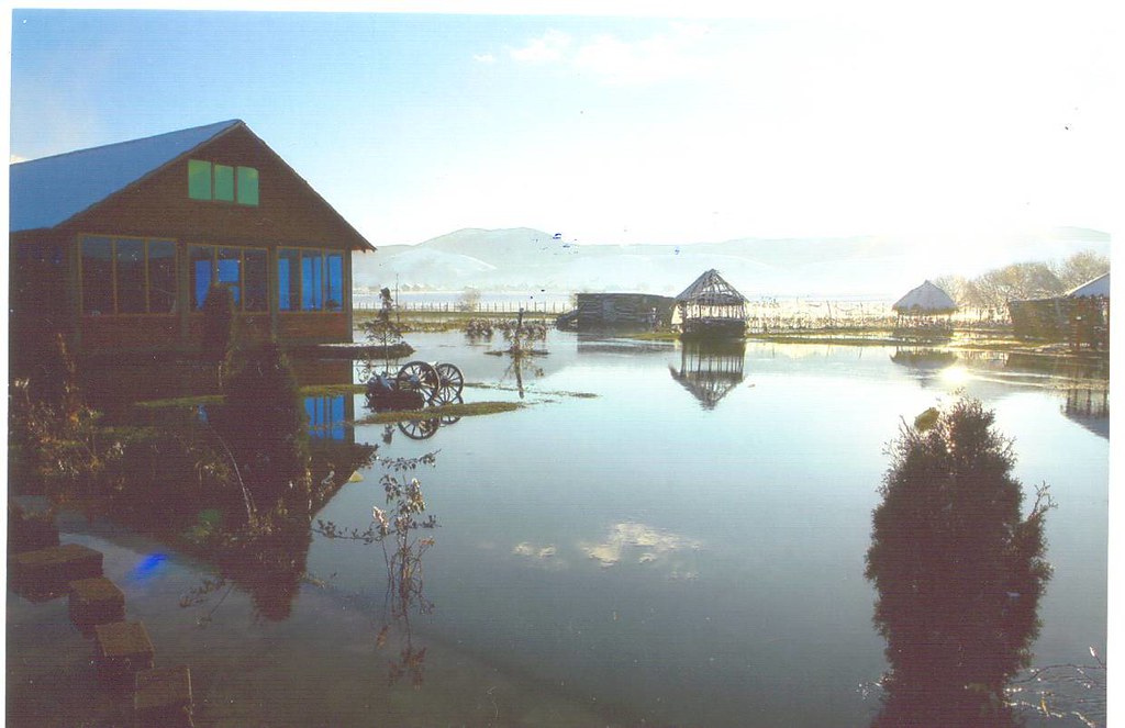 Restorant Lumi Komoran Restaurant "Lumi" ne Komoran fotogr… Flickr