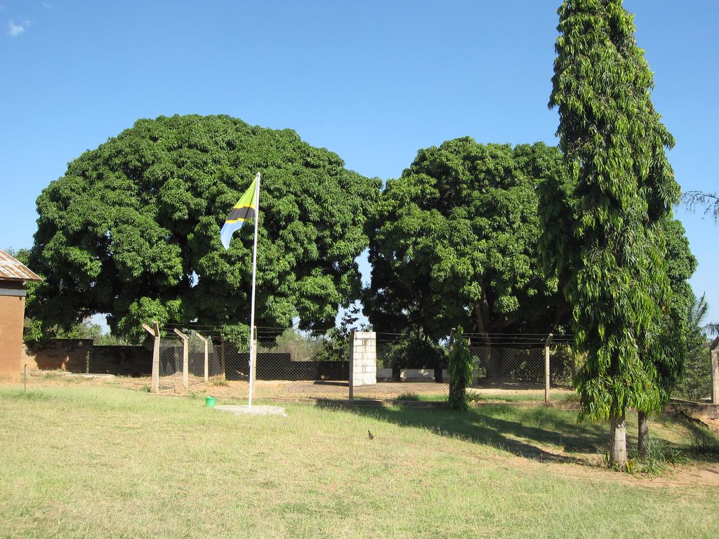 Dr. Livingstone Memorial A monument known as the "Dr. Livi… Flickr