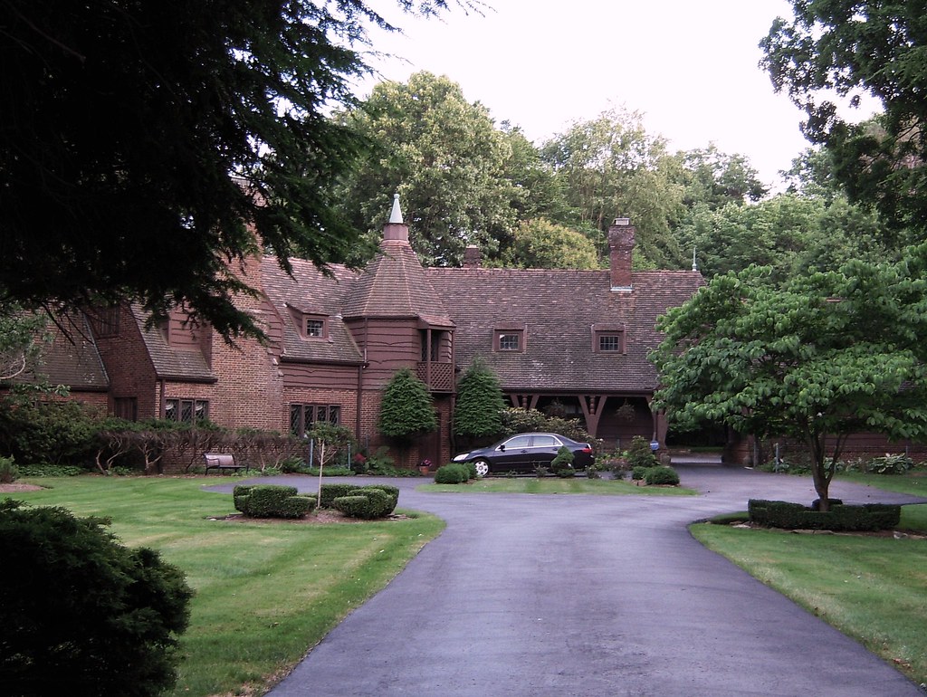 Cleveland [Brecksville] Fitzwater Road postpanglossian Flickr