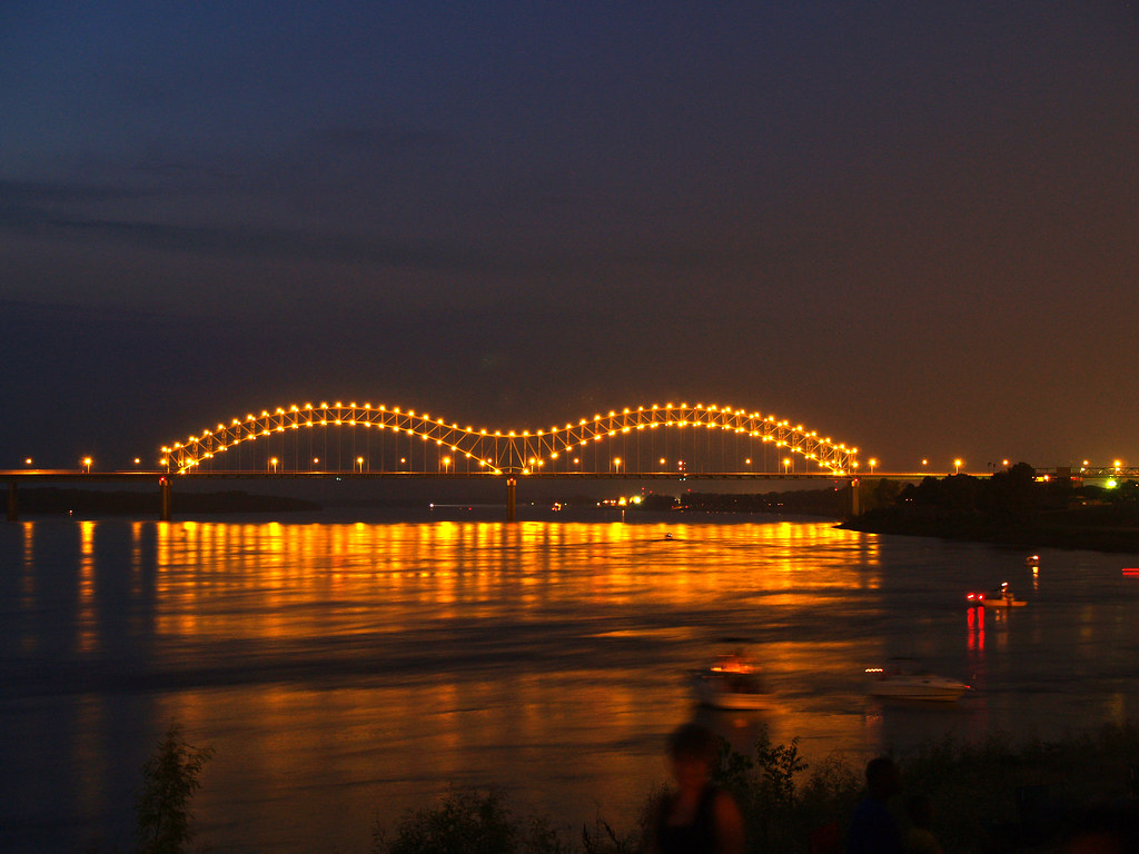 MBridge Lit.jpg Memphis, TN Olympus E500 Taken 5/26/07 … Flickr